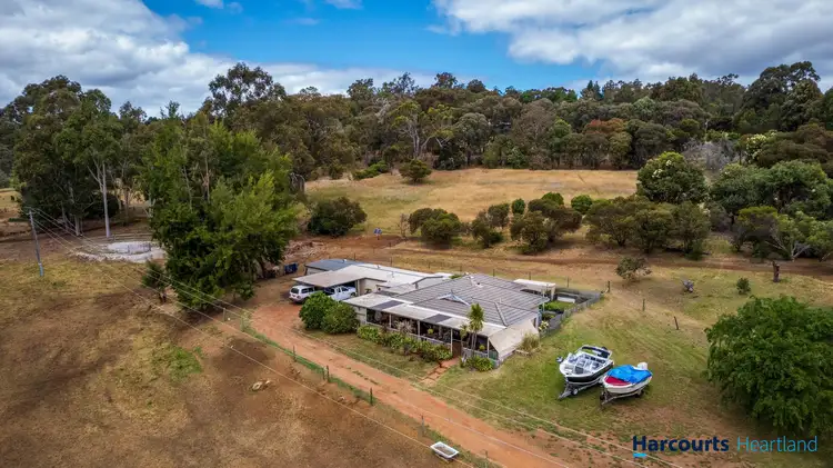 3 Rokewood Heights, Kangaroo Gully WA 6255