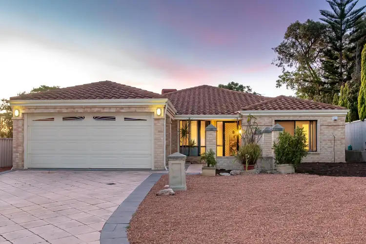 11 Harbour Elbow, Banksia Grove WA 6031