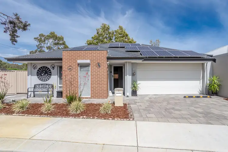 2 Vigneta Place, Kelmscott WA 6111