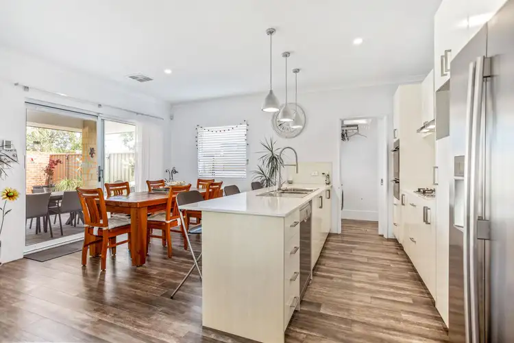 Sixth view of Homely house listing, 2 Vigneta Place, Kelmscott WA 6111