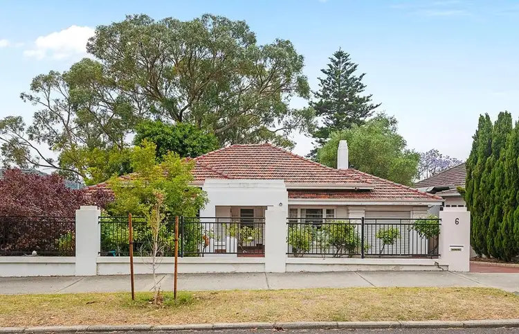 6 Oceanic  Drive, Floreat WA 6014