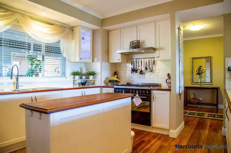 Fifth view of Homely house listing, 4 Robinia Way, Kangaroo Gully WA 6255