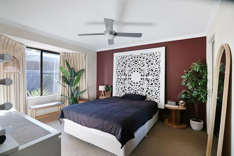 Second view of Homely house listing, 15 Cingalee Place, Craigie WA 6025