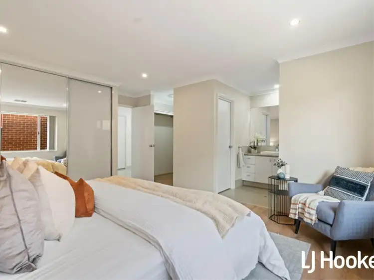 Seventh view of Homely house listing, 11 Varazze Way, Piara Waters WA 6112