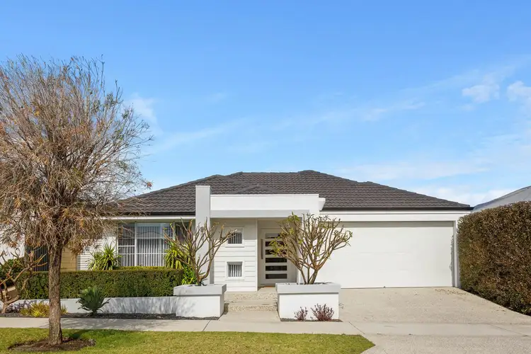5 Pallium Way, Jindalee WA 6036