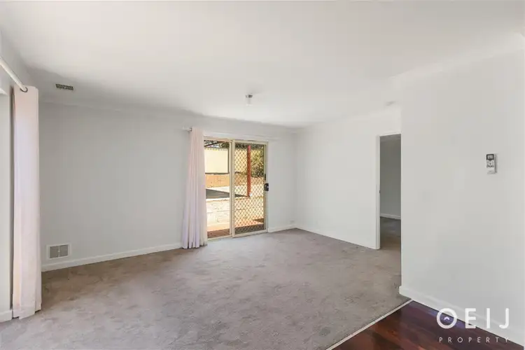 Fifth view of Homely unit listing, 125A Winterfold Road, Coolbellup WA 6163