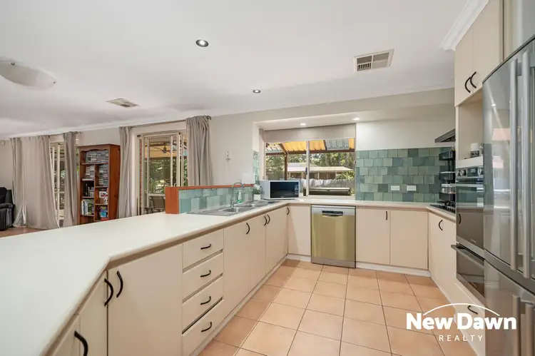 6 Huxham Glen