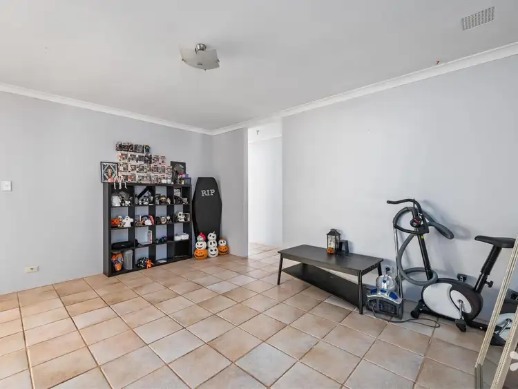 Fourth view of Homely villa listing, 4/7 Greenlea Crescent, Warnbro WA 6169