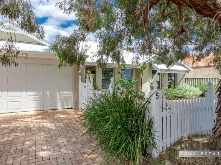 Seventh view of Homely house listing, 5 Viana Loop, Seville Grove WA 6112