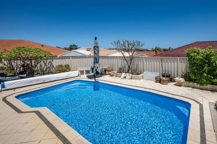 14 Topanga Pass, Iluka WA 6028
