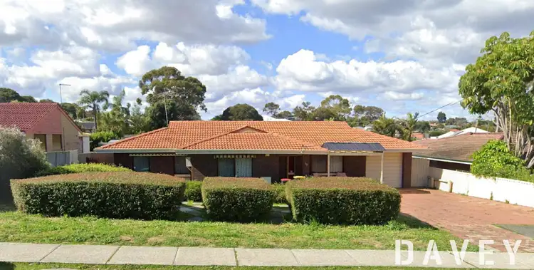 90 Barker Drive, Duncraig WA 6023