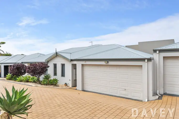 2/174 Flinders Street, Yokine WA 6060