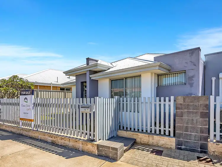 9 Wandina Way, Golden Bay WA 6174