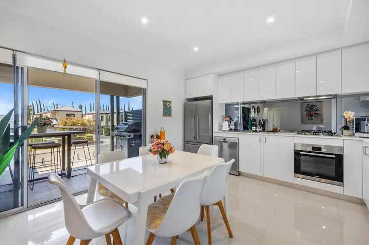 6/3 Leeder Street, Glendalough WA 6016