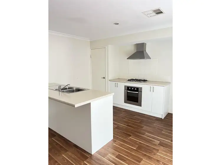 6 Talisker Bend, Golden Bay WA 6174