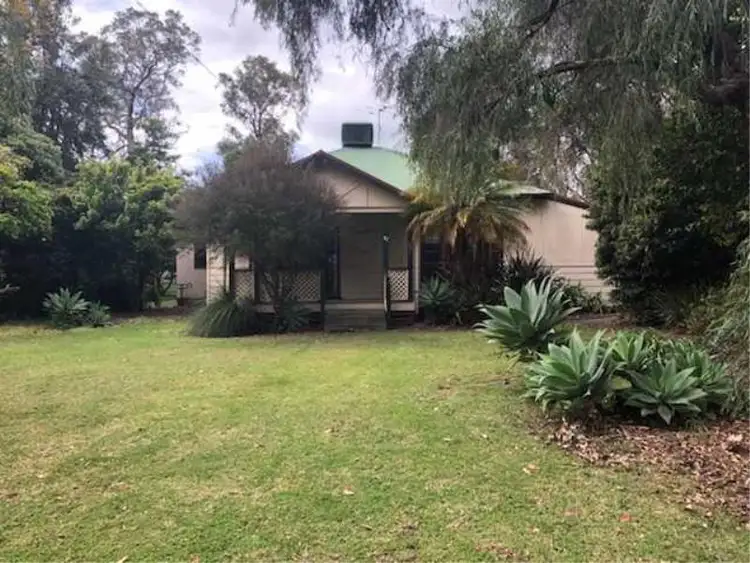 17 Colton Street, Roelands WA 6226