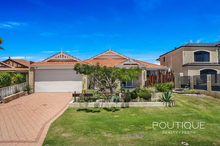 45 Deverall Square, Hillarys WA 6025