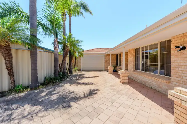 Third view of Homely house listing, 2/5 Ardmore Court, Meadow Springs WA 6210