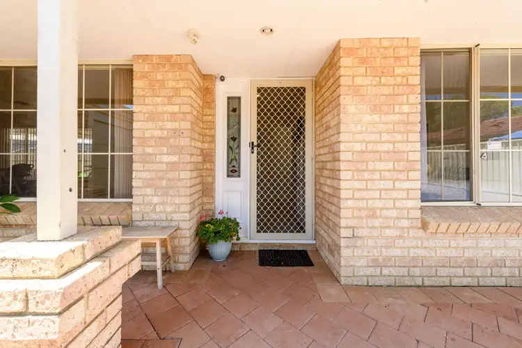 Fourth view of Homely house listing, 2/5 Ardmore Court, Meadow Springs WA 6210