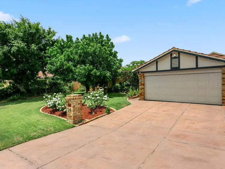 14 Ten Seldam Circle, Winthrop WA 6150