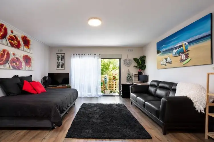10/212 Hampden Road, Crawley WA 6009