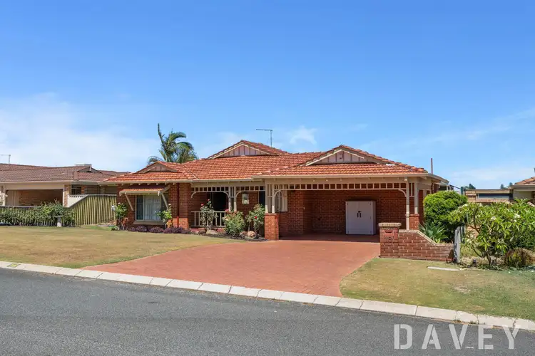 16 Aviemore Loop, Kingsley WA 6026