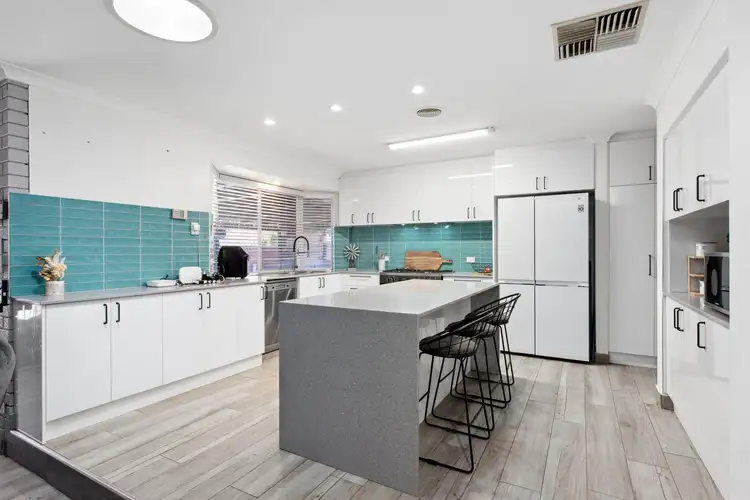 25 Westminster Grove, Port Kennedy WA 6172