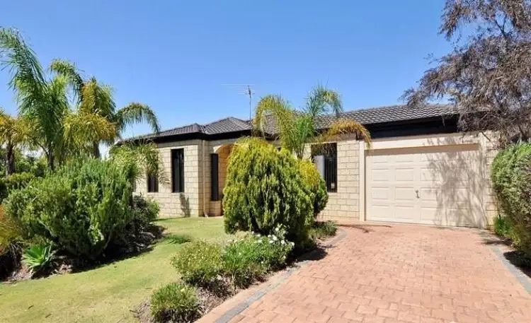 4 Durrington Glade, Clarkson WA 6030