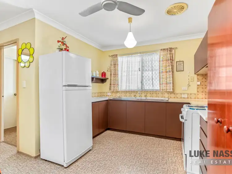 Sixth view of Homely semi-detached listing, 5 Cressida Way, Camillo WA 6111