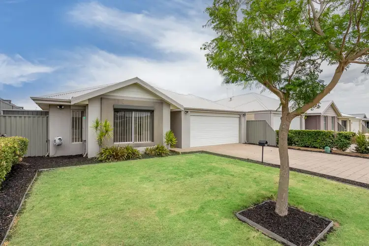 10 Foulkes Way, Byford WA 6122