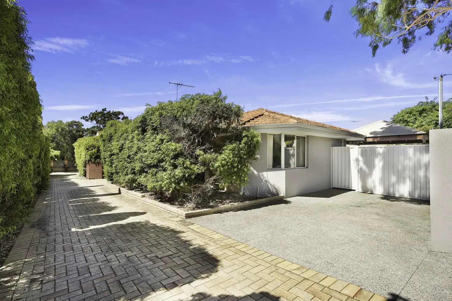 Main view of Homely unit listing, 1/44 Albemarle Street, Doubleview WA 6018