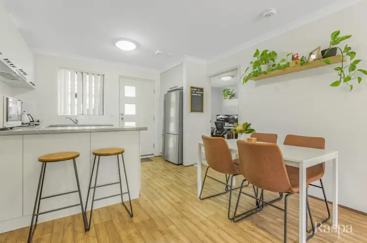 2/53 Gaebler Road, Hammond Park WA 6164