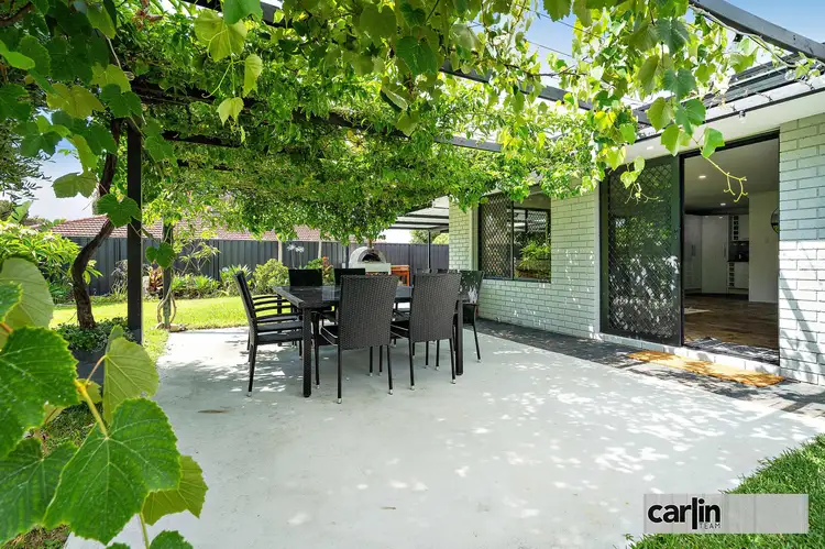 3 Meridian Mews