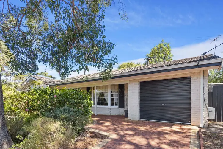 111 Huntley Street, Gooseberry Hill WA 6076
