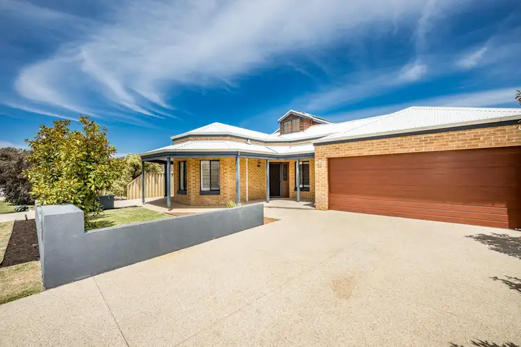 27 Savannah Way, Iluka WA 6028