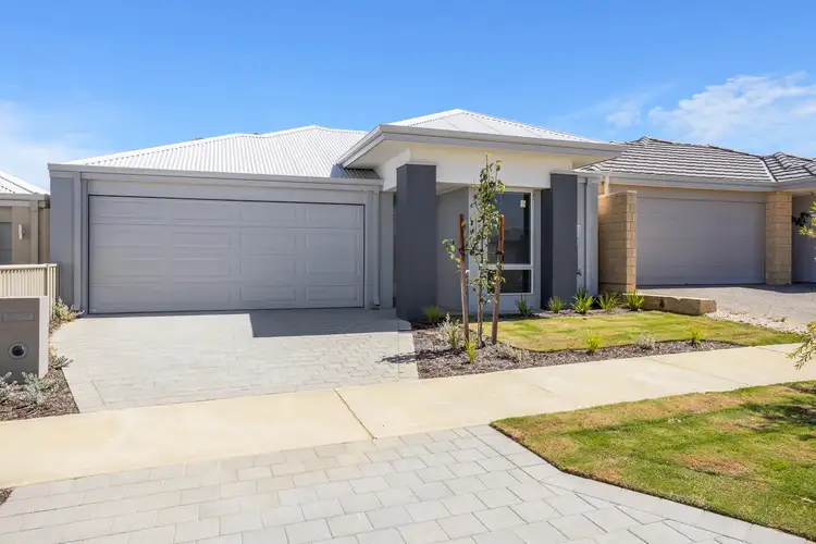 17 Windlass Way, Alkimos WA 6038