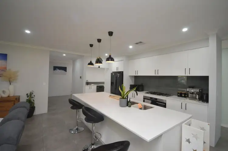 Second view of Homely house listing, 20 Riverhill Crest, Dawesville WA 6211