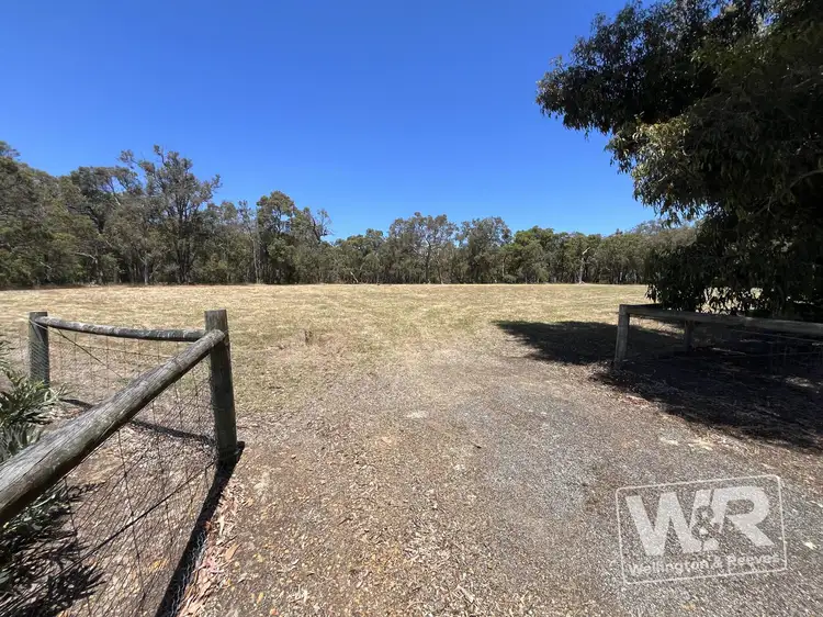 42 Greenwood Drive, Willyung WA 6330