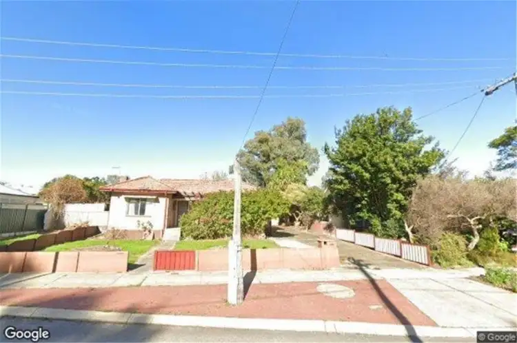 202A Clayton Street, Koongamia WA 6056