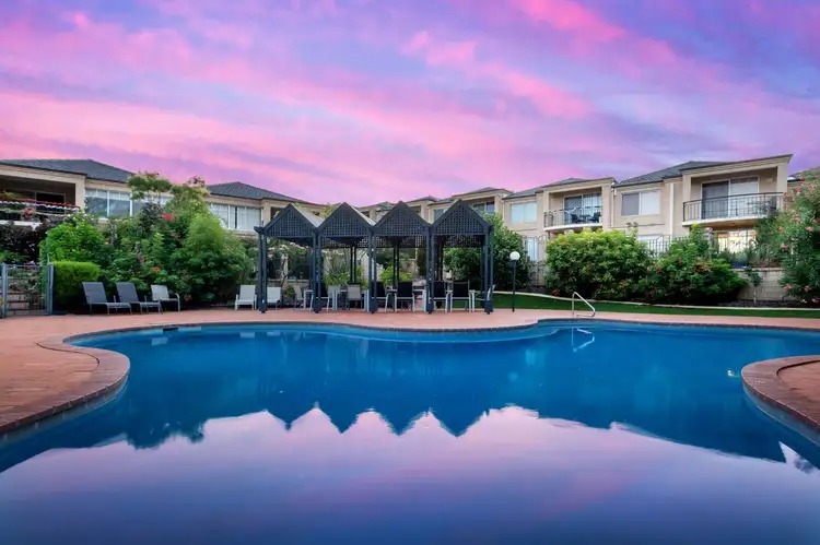 6/5 Spyglass Grove, Connolly WA 6027