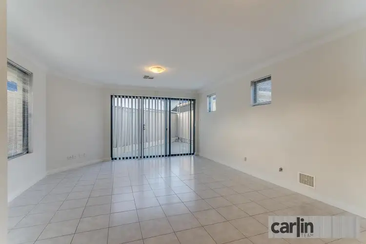 Fifth view of Homely house listing, 1/16 Coojong Link, Success WA 6164