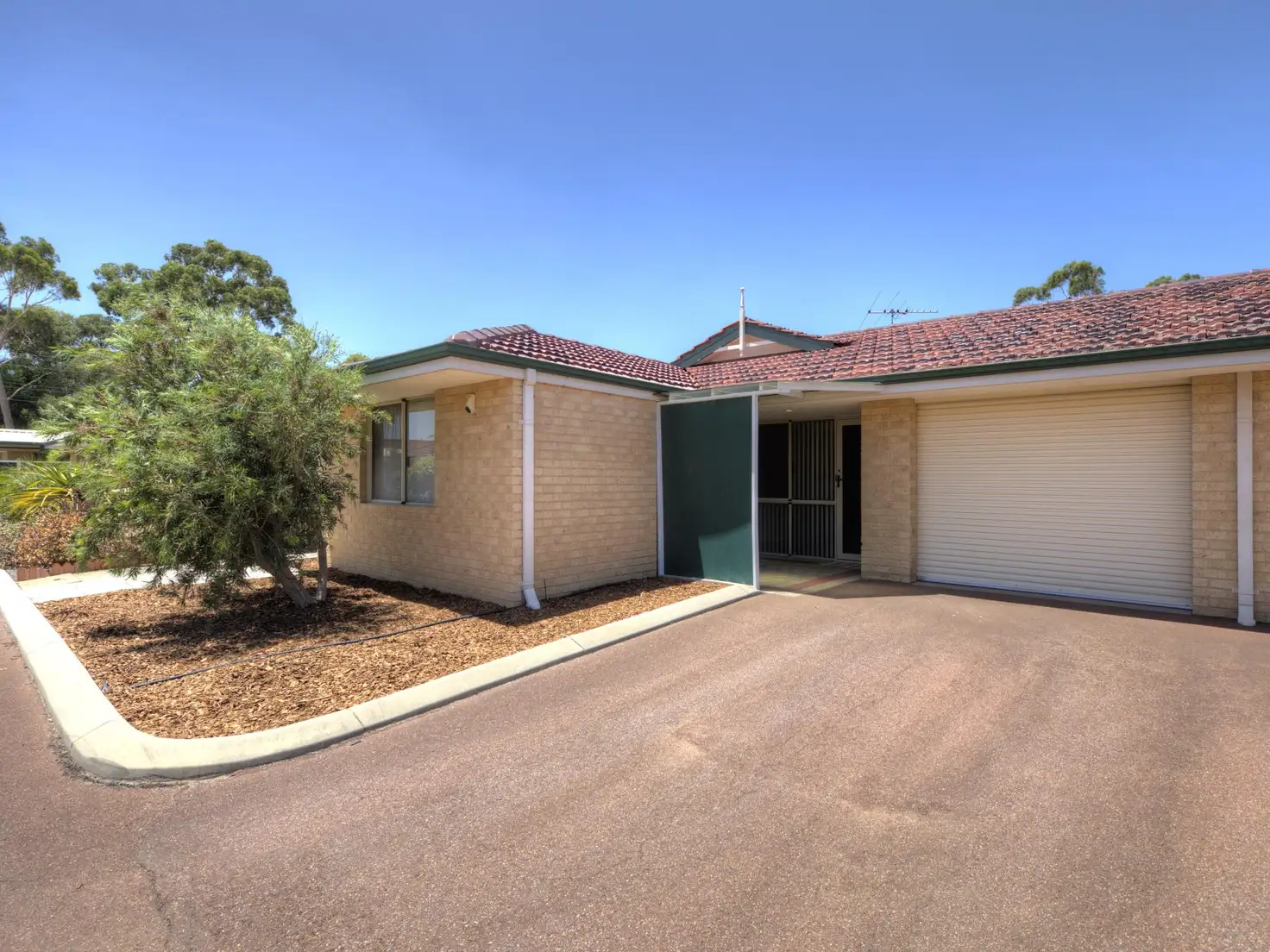 Main view of Homely unit listing, 11/15 Spring Avenue, Midland WA 6056