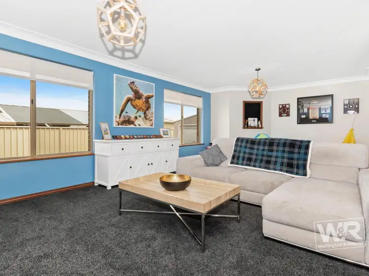 Sixth view of Homely house listing, 52 Erindale Court, Yakamia WA 6330