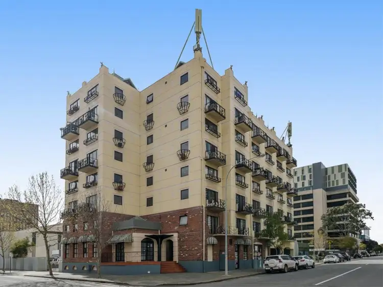 3/8 James Street, Perth WA 6000