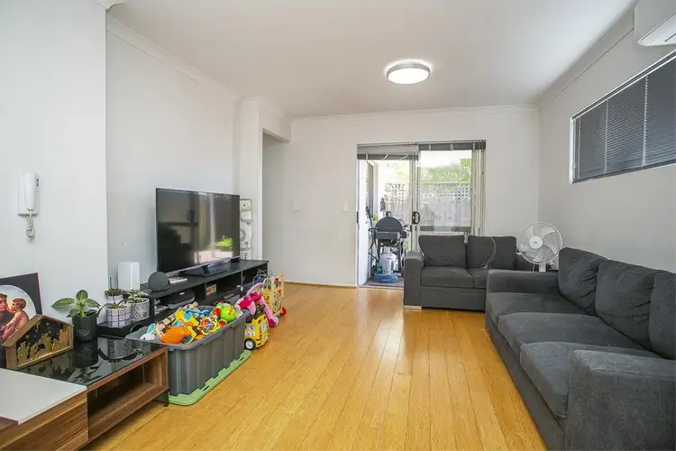 Seventh view of Homely apartment listing, 3/7 Morago Crescent, Cloverdale WA 6105