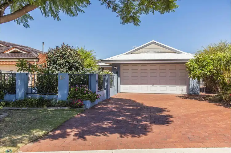 5A Westland Place, Waterford WA 6152