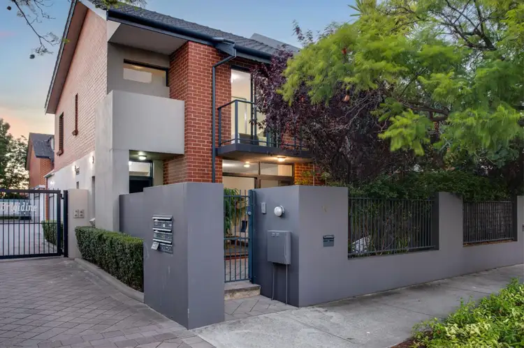 10/1 Simper Street, Wembley WA 6014