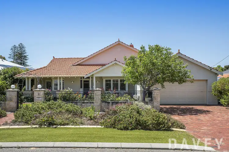 25 Mary Street, Watermans Bay WA 6020
