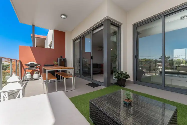 15/2 Tenth Avenue, Maylands WA 6051