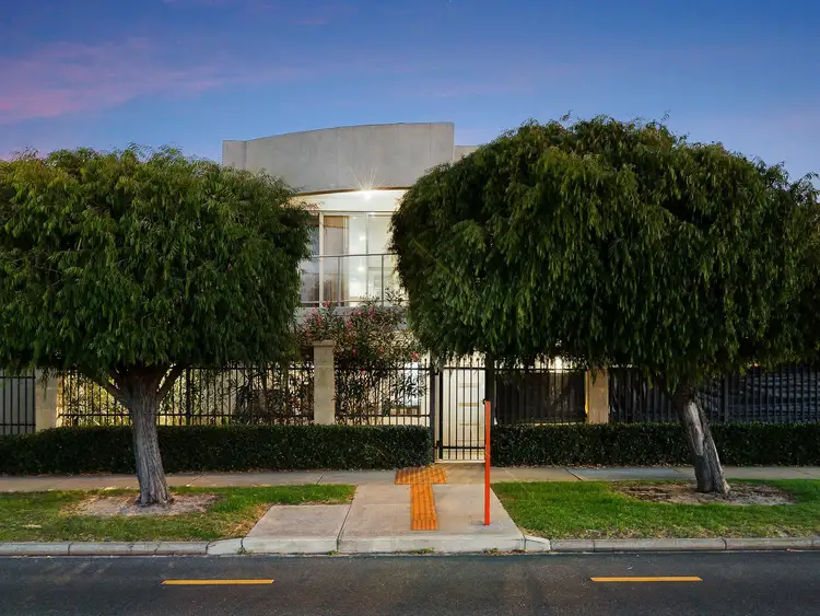 2/19 Malibu Road, Safety Bay WA 6169